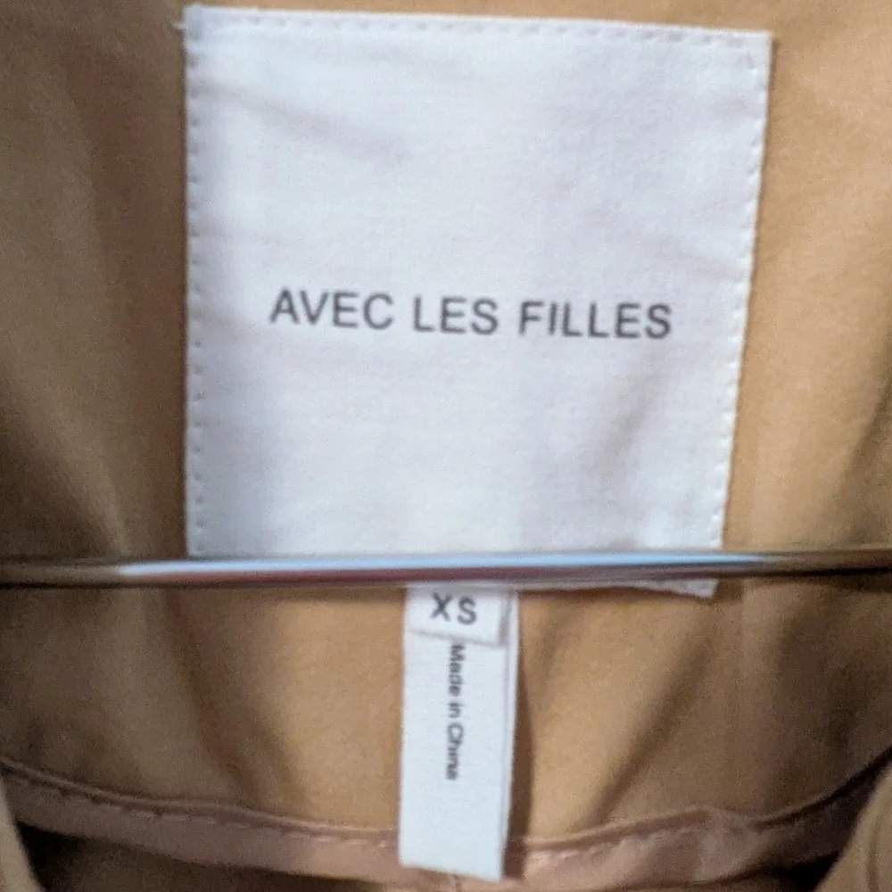 Avec Les Filles Puff Sleeve Classic Tan Trench Coat - Picture 11 of 15